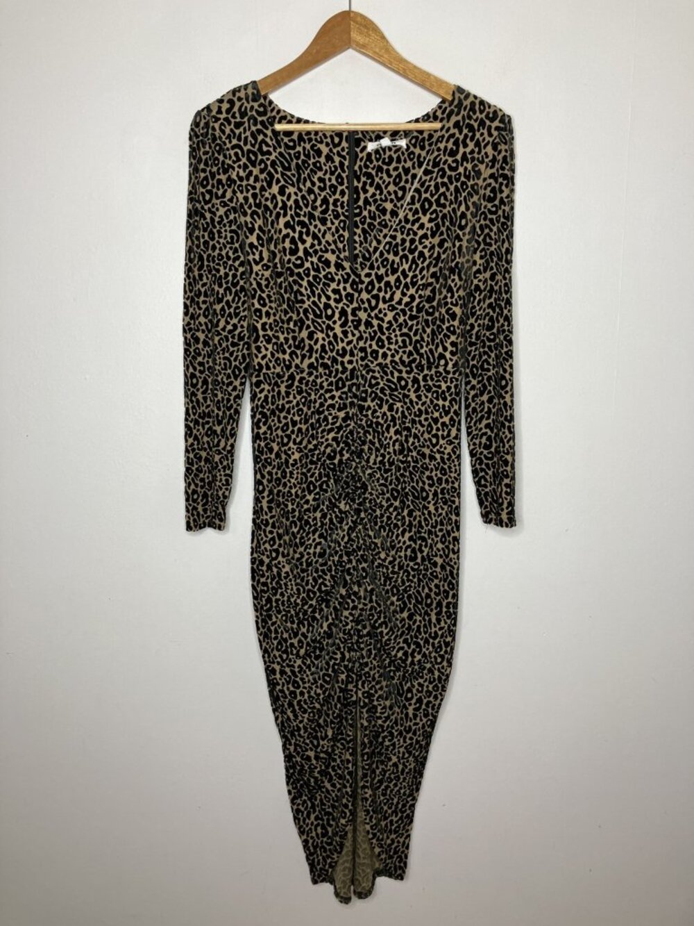 BB Dakota Women's M Leopard Ruched Midi Dress V-Neck Long Sleeve Slit